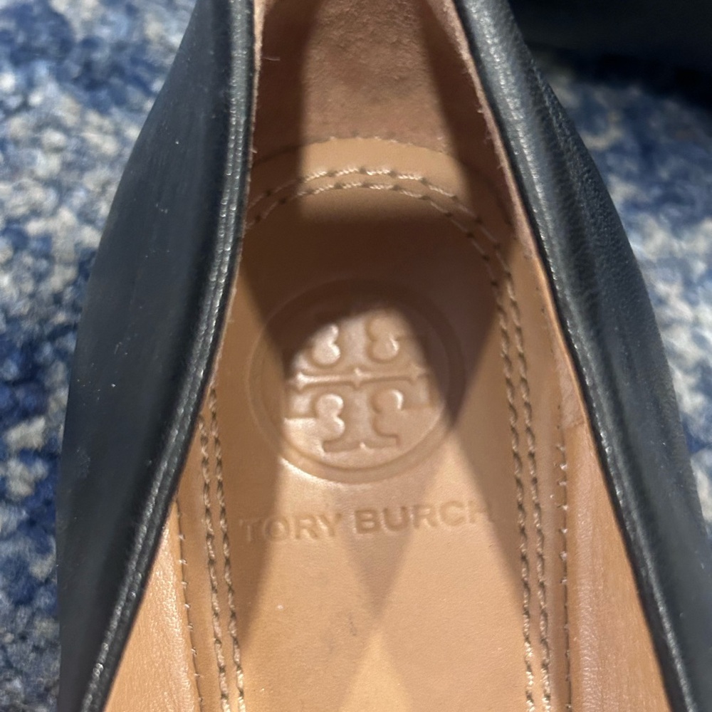 Tory Burch black ballet flats size 6 like new - Picture 8 of 8